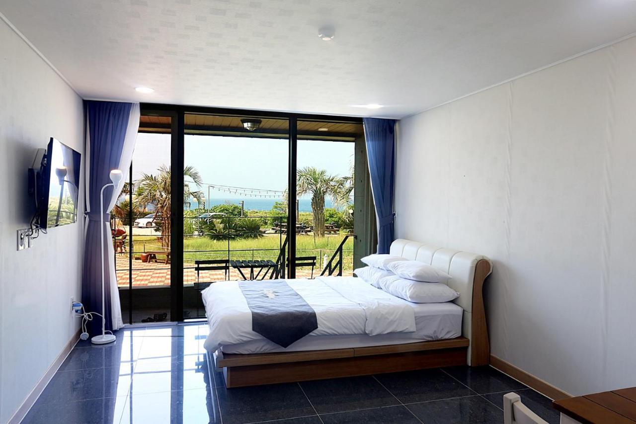 J Raum Resort Σεογκουίπο Εξωτερικό φωτογραφία