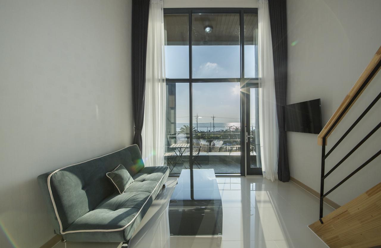 J Raum Resort Σεογκουίπο Εξωτερικό φωτογραφία