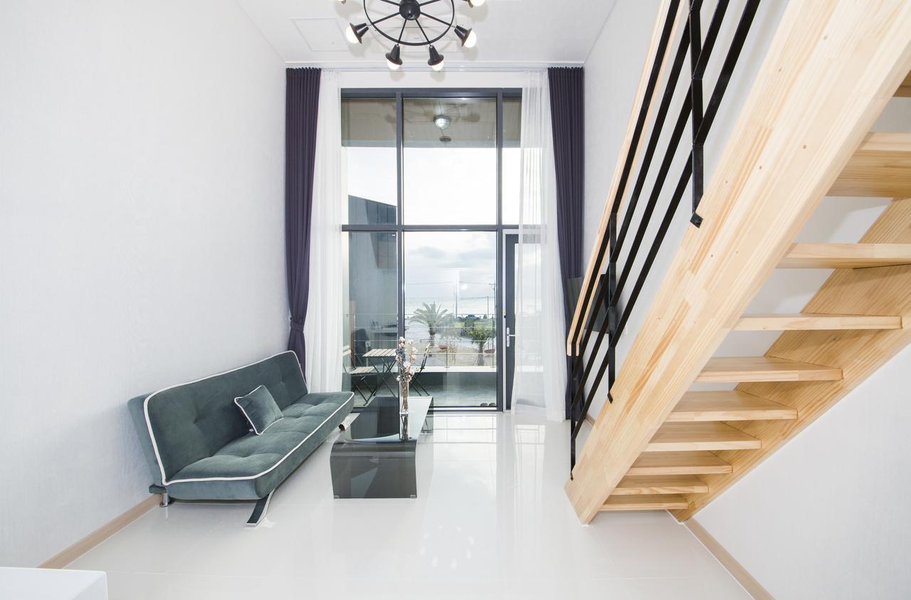 J Raum Resort Σεογκουίπο Εξωτερικό φωτογραφία