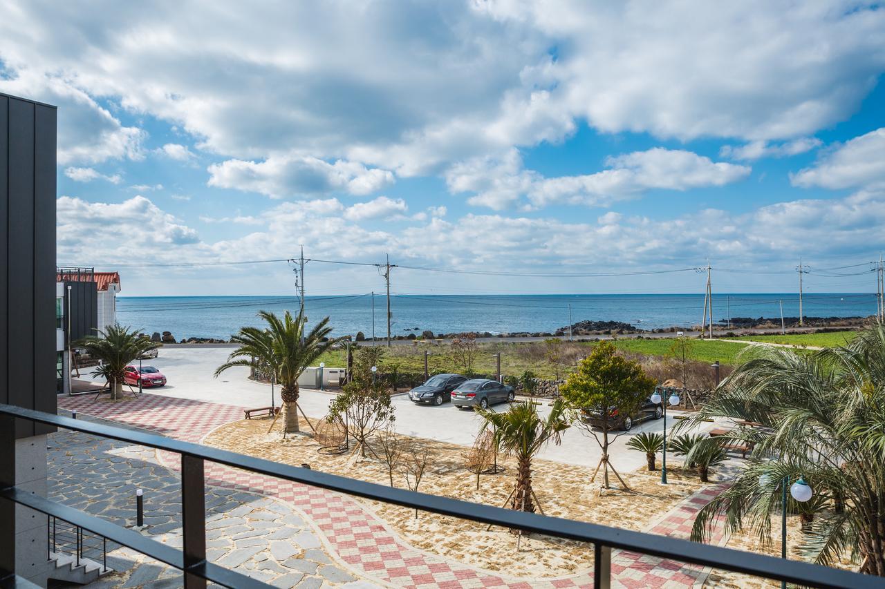 J Raum Resort Σεογκουίπο Εξωτερικό φωτογραφία
